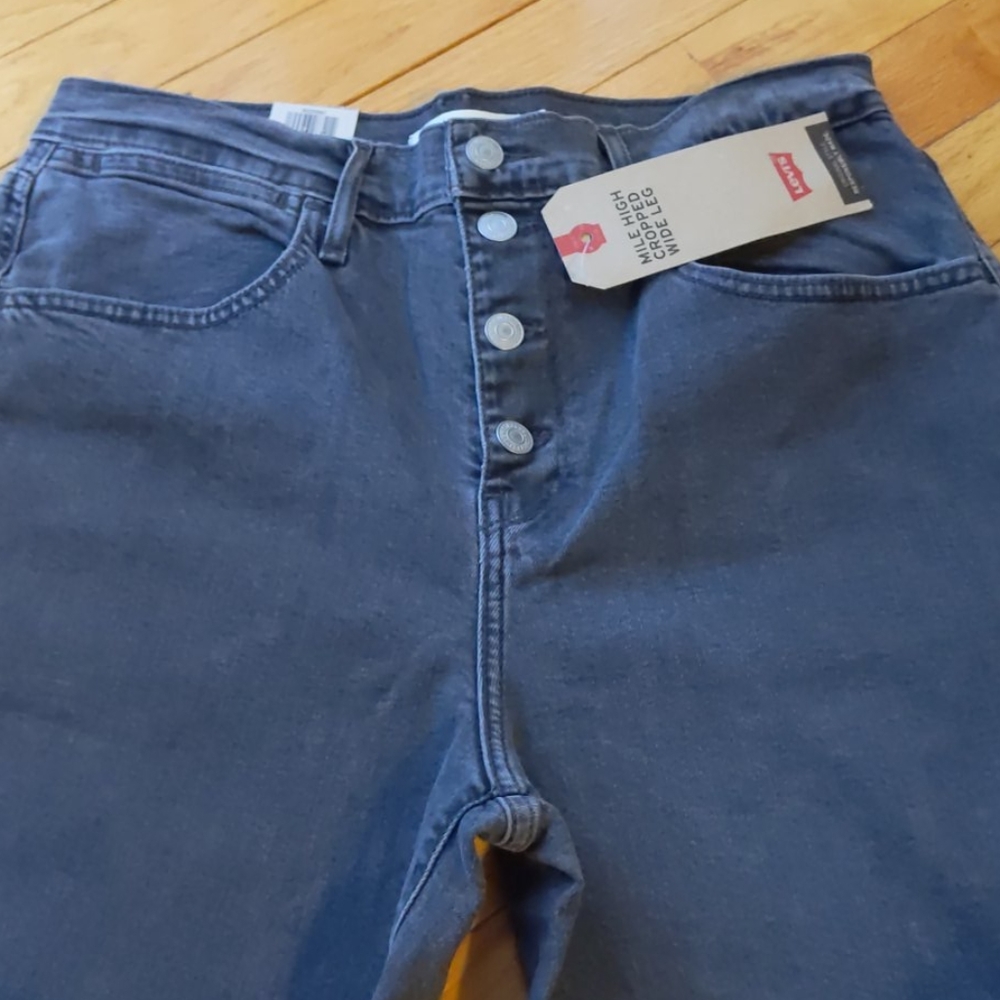 Women's Levi's mile high cropped wide leg NWT